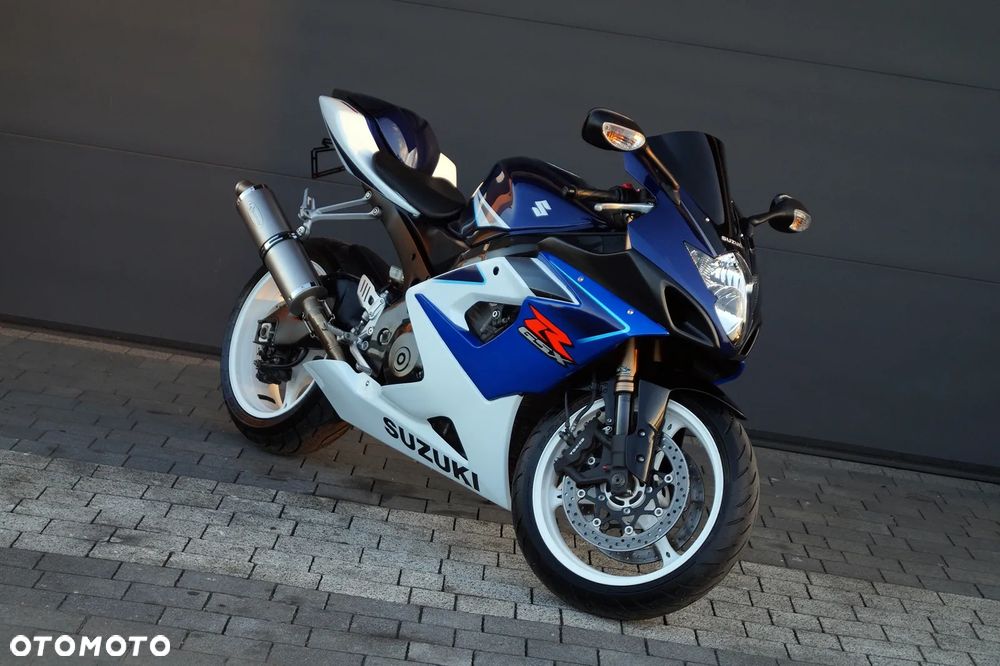 Suzuki GSX-R - 1