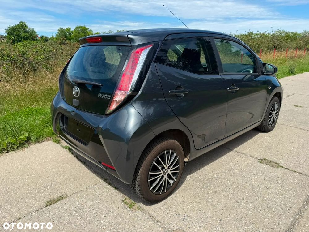 Toyota Aygo 1.0 VVT-i Sprint EU6 - 10