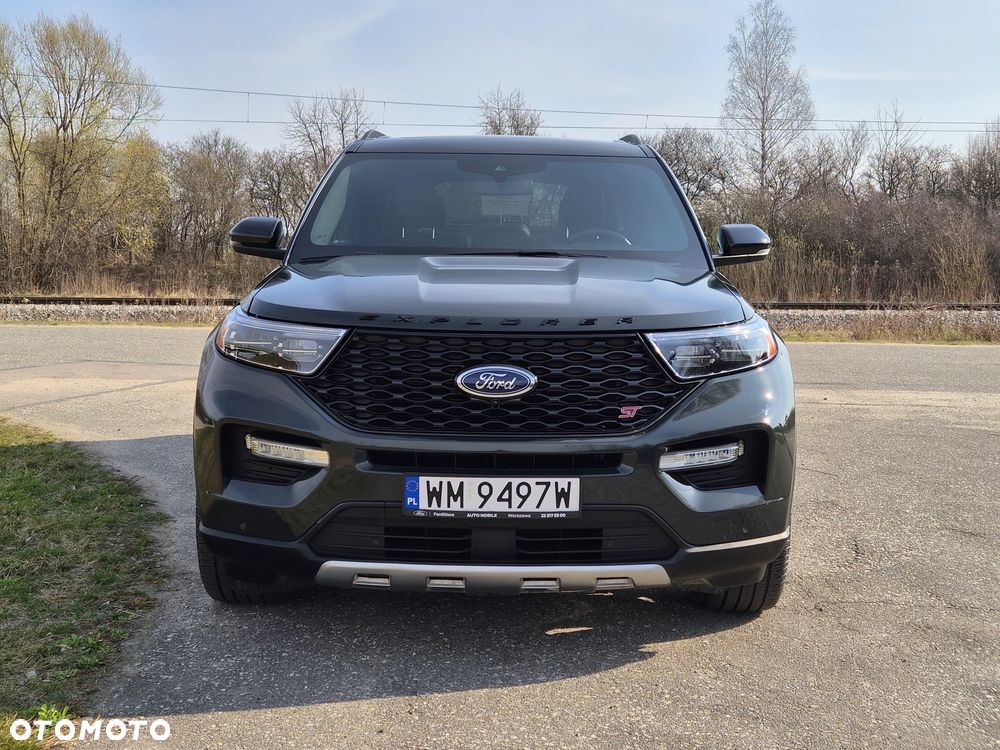Ford Explorer - 3