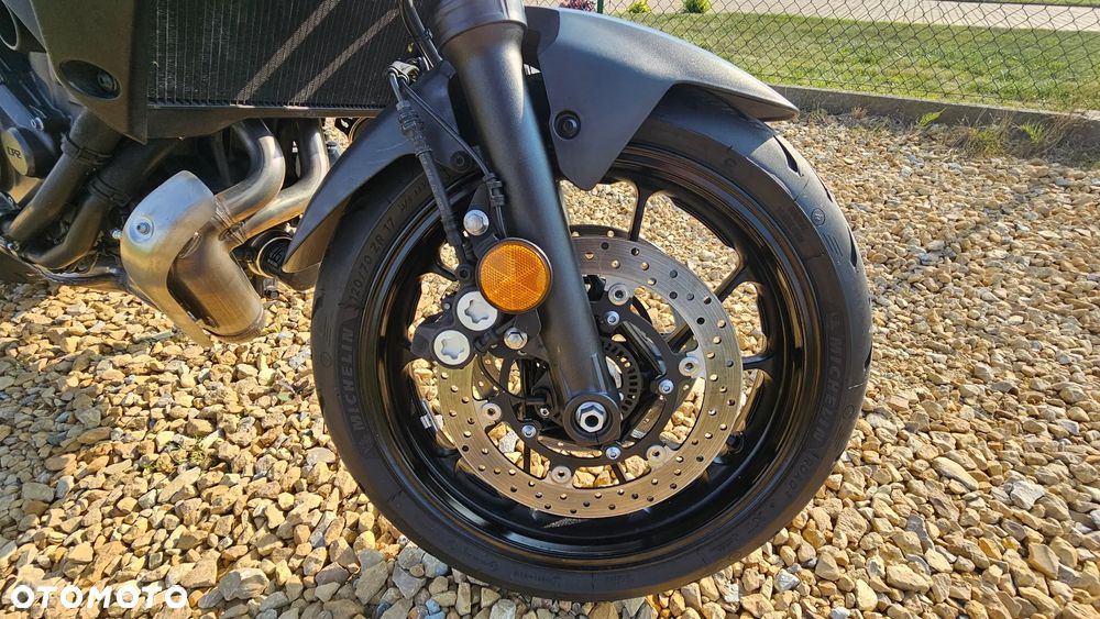 Yamaha MT - 9