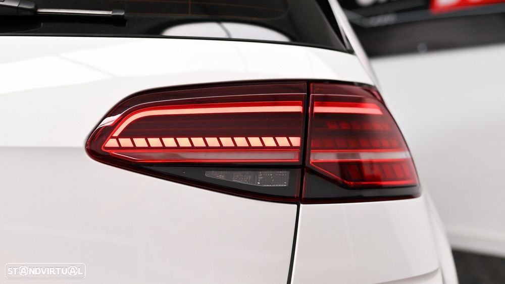 VW Golf 2.0 TSI GTI DSG Performance - 35