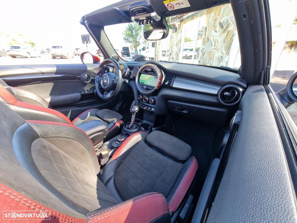 MINI Cabrio John Cooper Works Auto Desportiva - 38