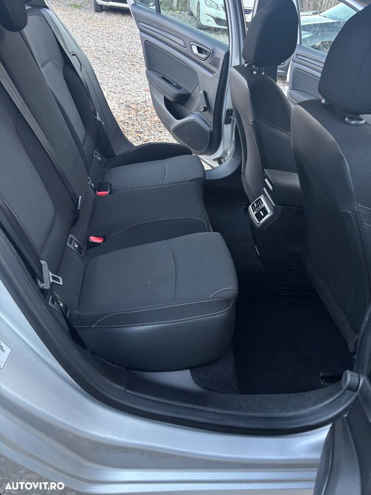 Renault Megane BLUE dCi Intens - 6