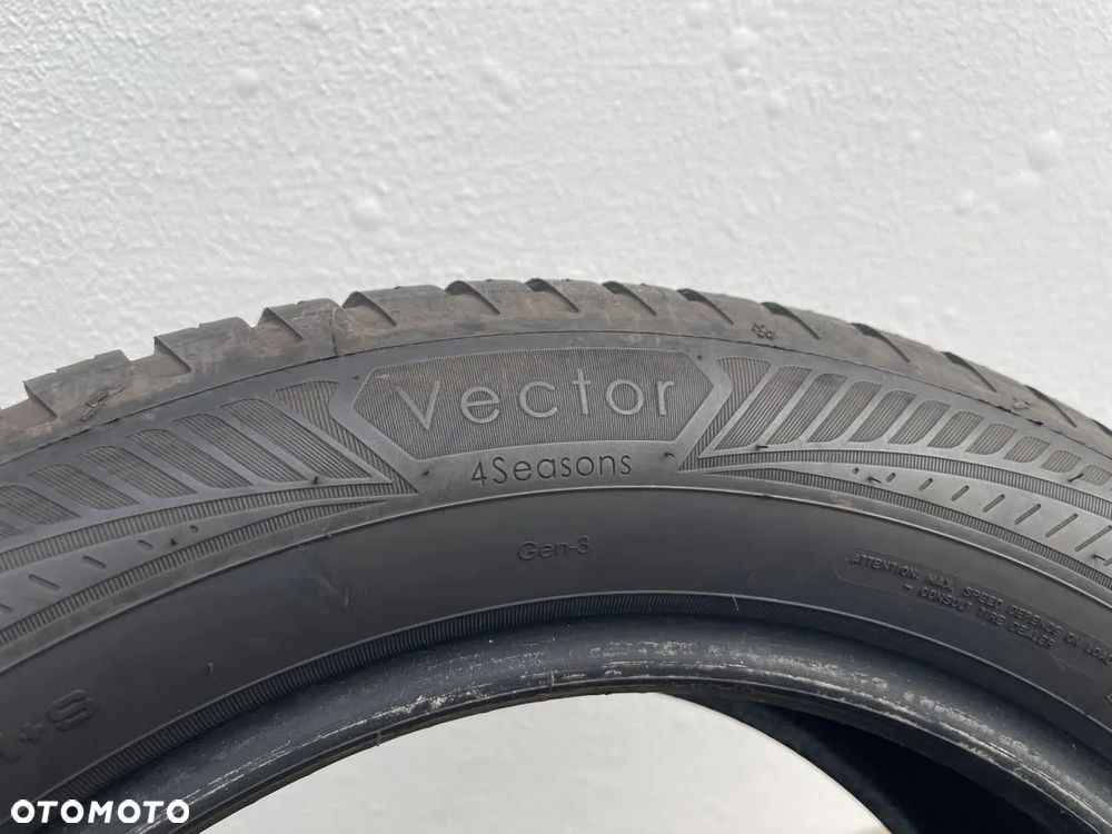 OPONA CAŁOROCZNA 225/55/17 225/55R17 101W GOODYEAR VECTOR 4SEASONS GEN3 - 4