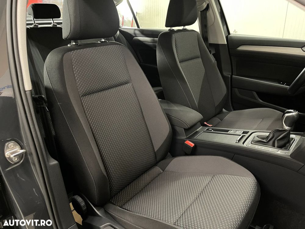 Volkswagen Passat 2.0 TDI Advance - 10