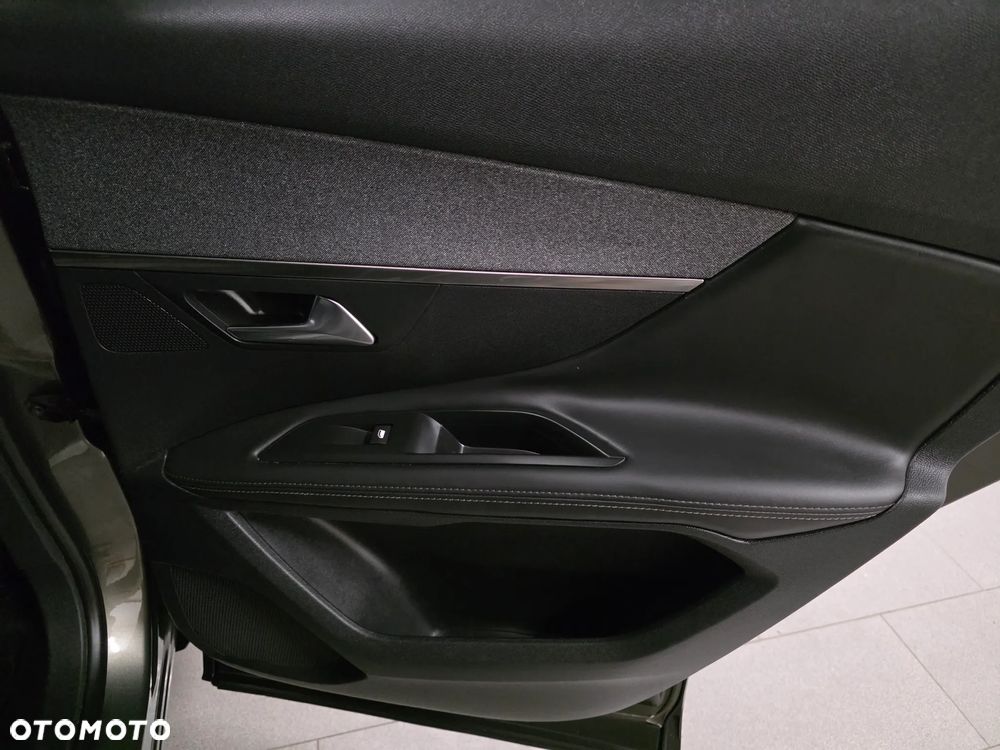 Peugeot 3008 BlueHDi 120 Stop & Start EAT6 Allure - 24