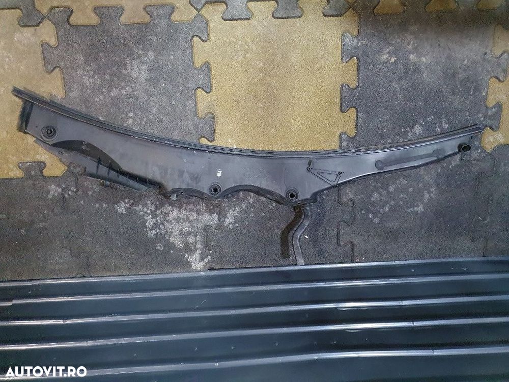 Grila stergator  MERCEDES-BENZ C-CLASS T-Model II S203 2001 - 2007 2.2 C 220 CDI OM 611.962 2038300813 - 4