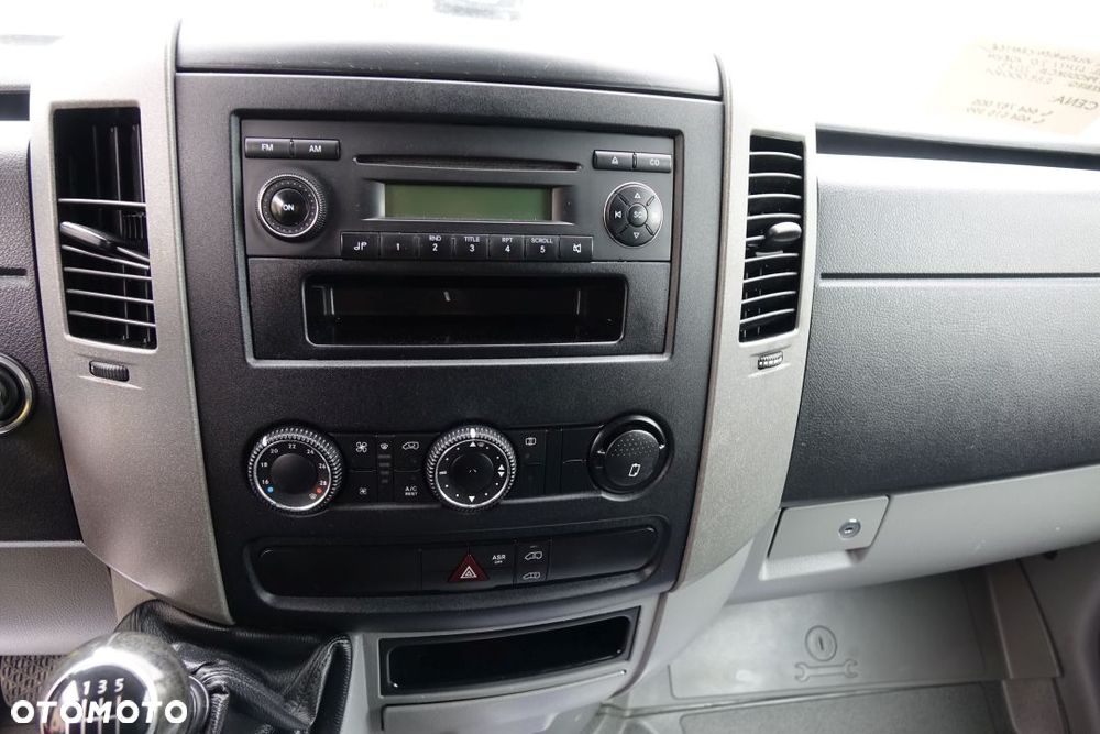 Volkswagen CRAFTER L2H2 FURGON / BLASZAK / 2.0 108KM / BAGAŻNIK DACHOWYZ - 18