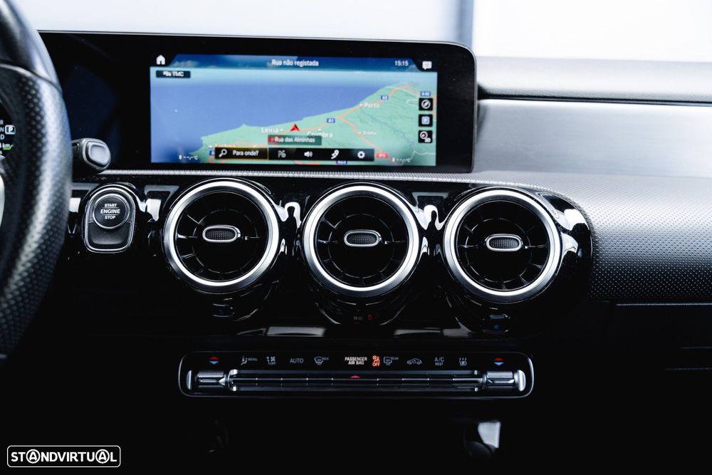 Mercedes-Benz A 250 e AMG Line - 40