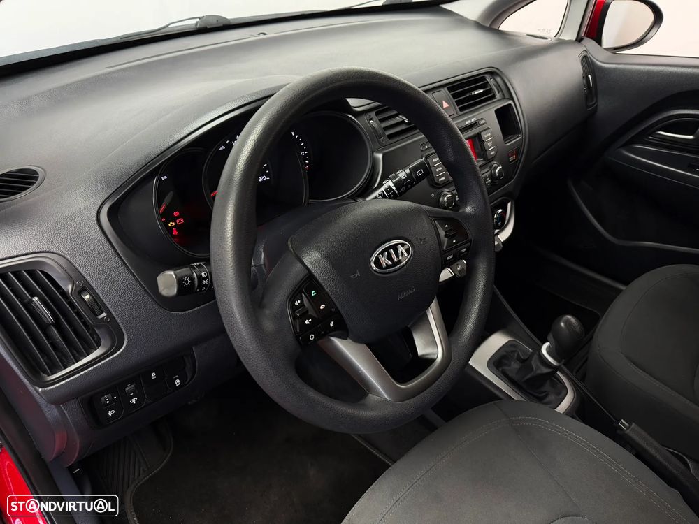 Kia Rio 1.1 CRDi EX - 8