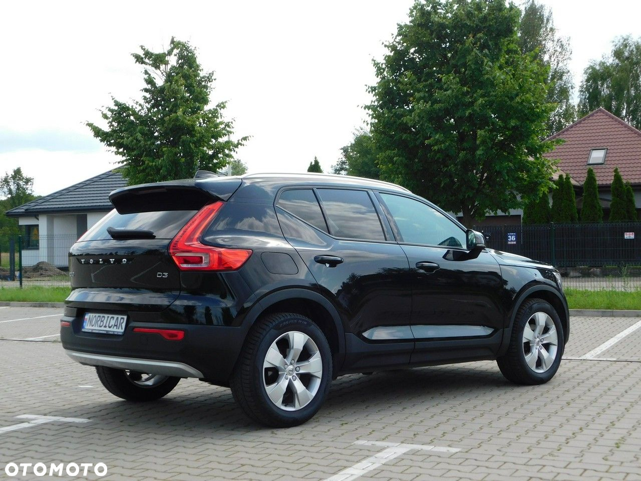 Volvo XC 40 D3 Momentum Pro - 33