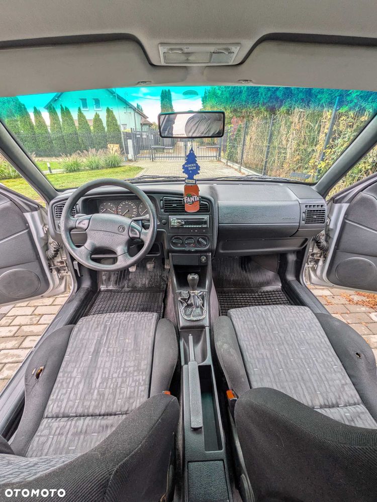 Volkswagen Passat - 8