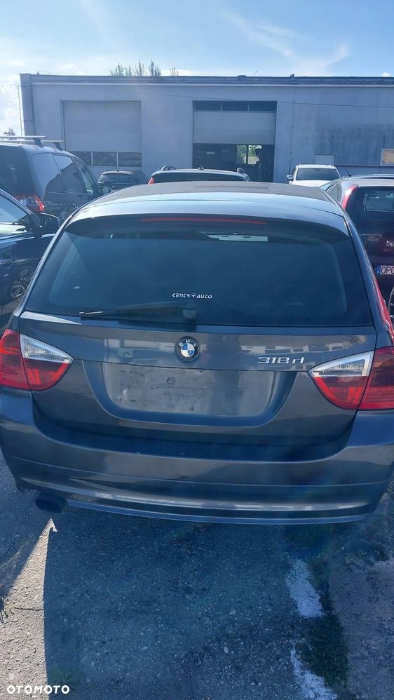 BMW Seria 3 318d - 4