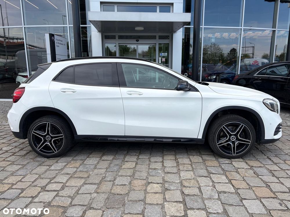 Mercedes-Benz GLA 220 4-Matic AMG Line - 8