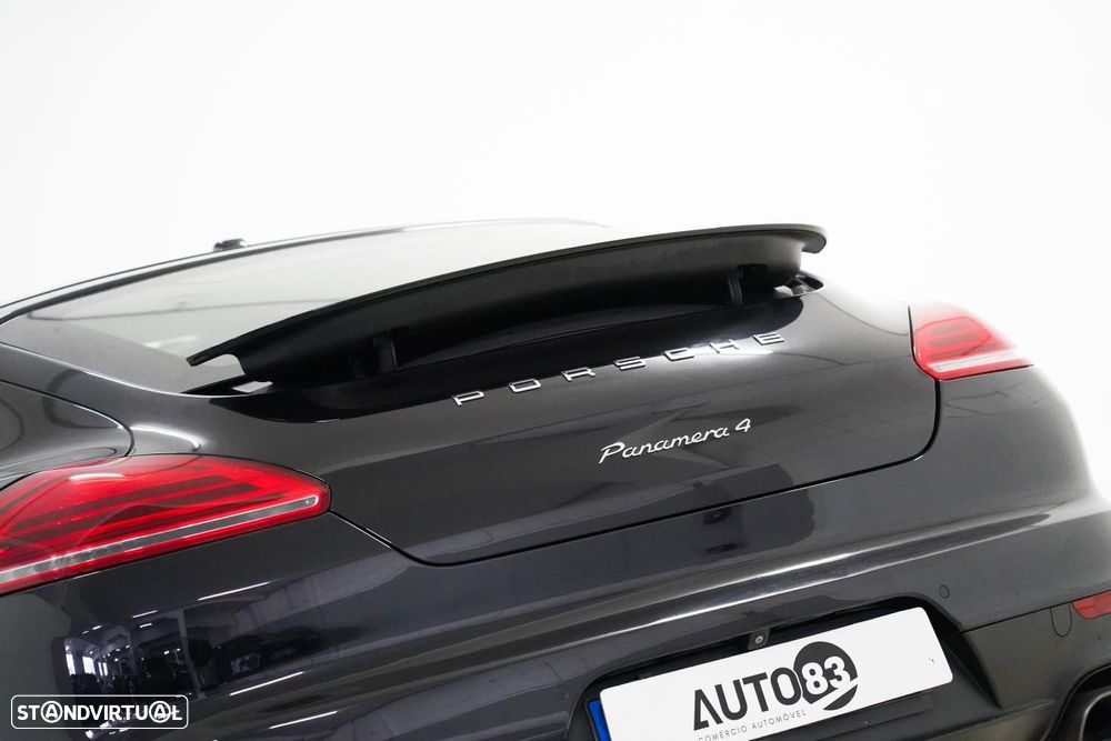 Porsche Panamera 4 PDK - 16