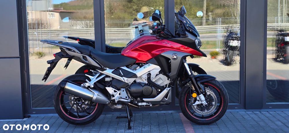 Honda VFR - 2