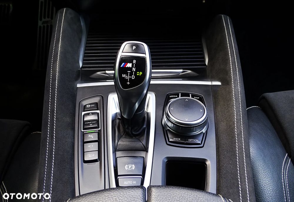 BMW X6M - 34