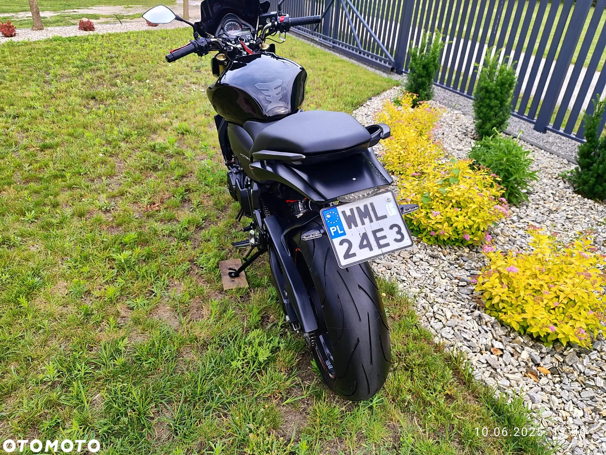 Honda Hornet - 9