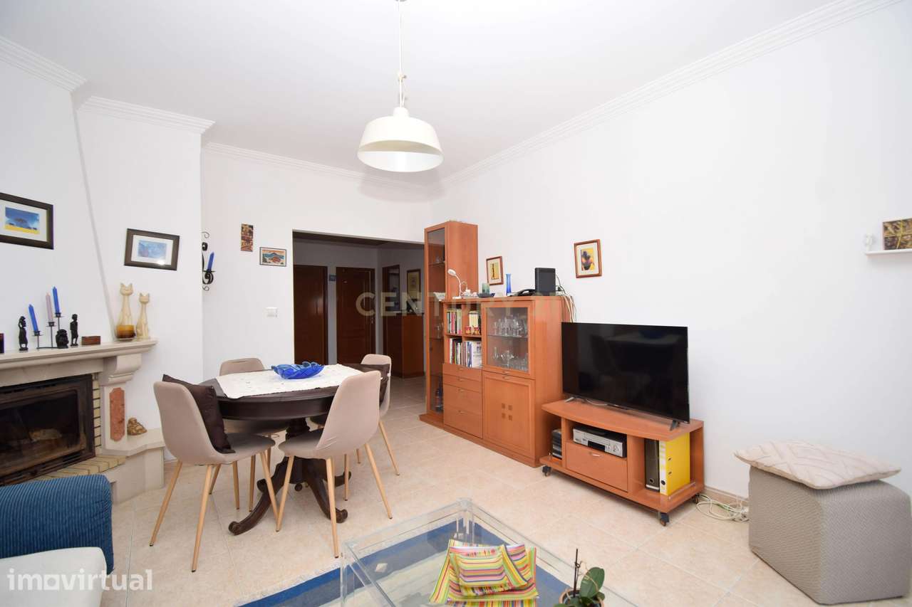 Apartamento T3, com 107 m² de área útil, estúdio musical com 40 m² e g - Grande imagem: 5/27