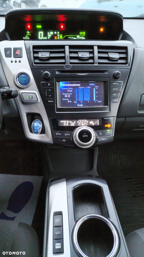 Toyota Prius+ (Hybrid) - 21