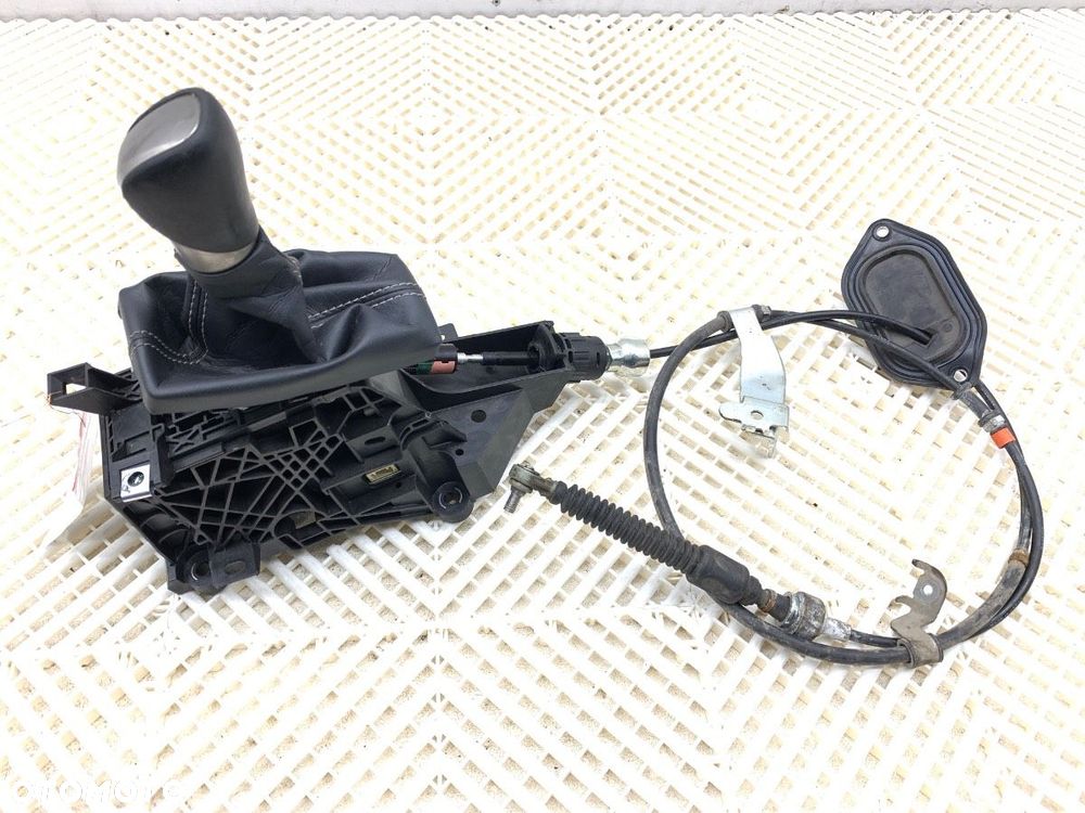 DŹWIGNIA ZMIANY BIEGÓW  LEXUS NX (_Z1_) 2014 - 2022 300h AWD (AYZ15_) 114 kW [155 KM] Hybryda - 1