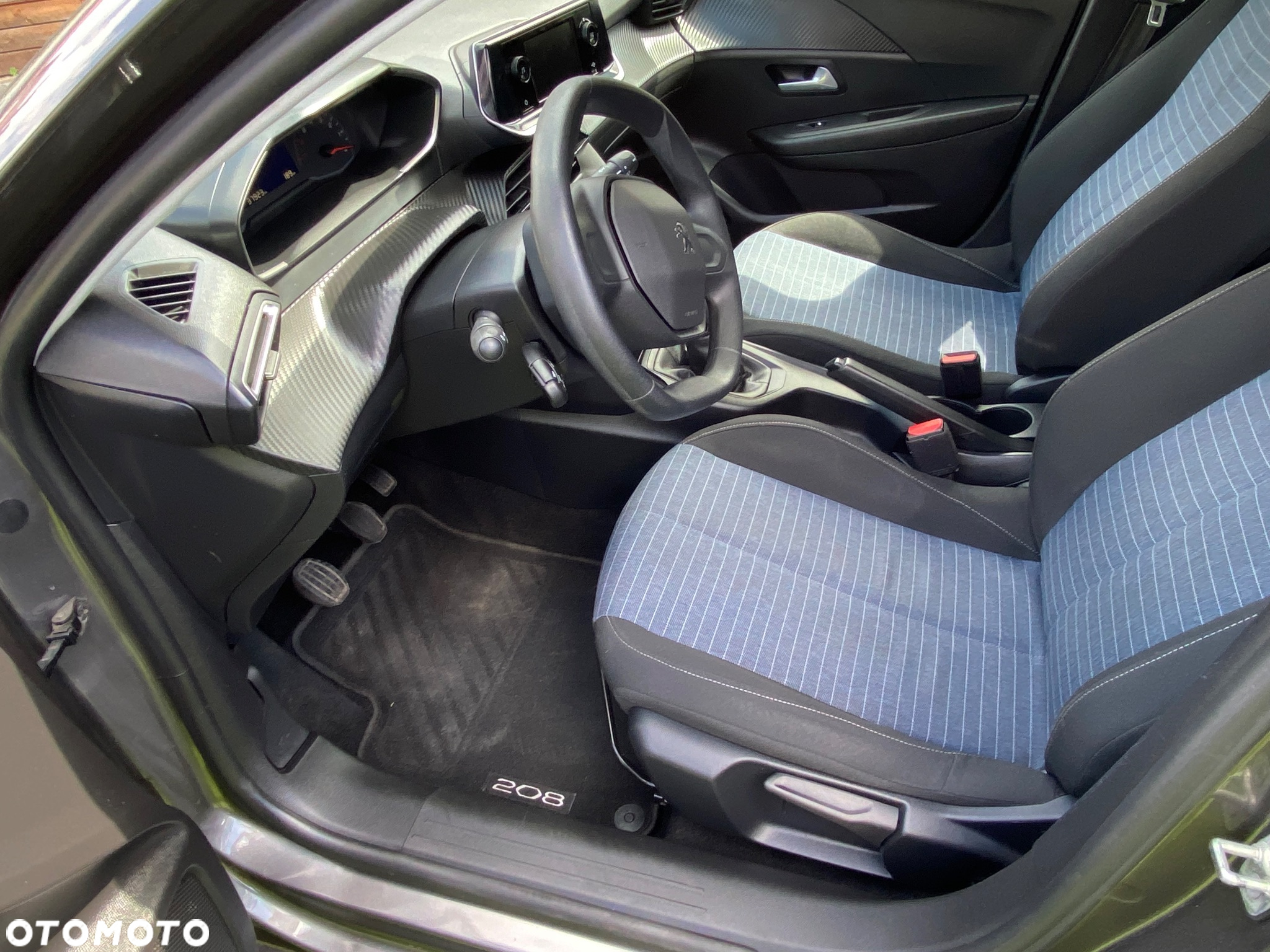 Peugeot 208 1.2 PureTech Style S&S - 12