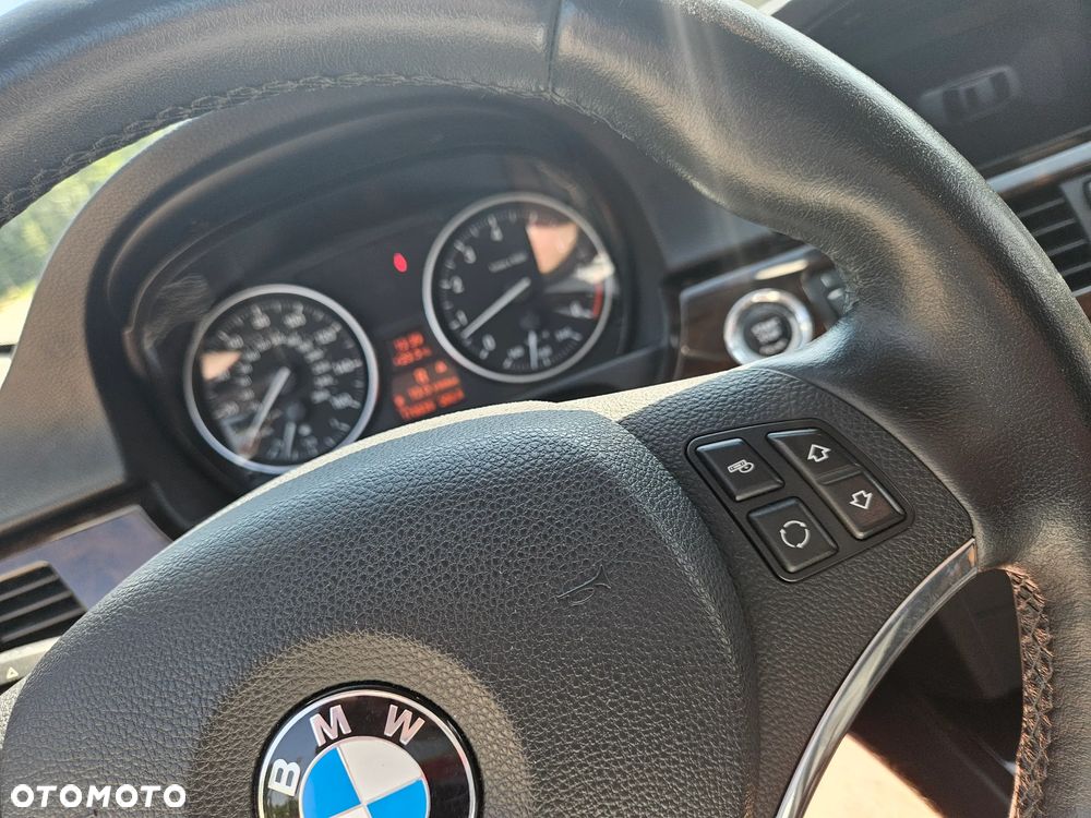BMW Seria 3 - 25