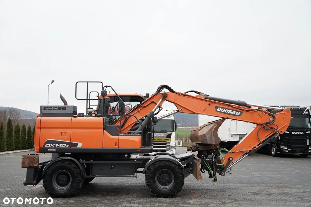 Doosan DX 140W / KOPARKA KOŁOWA / ROTOTIL / JOYSTICK / POWERTILT OBROTNICA / 2019 ROK / - - 13