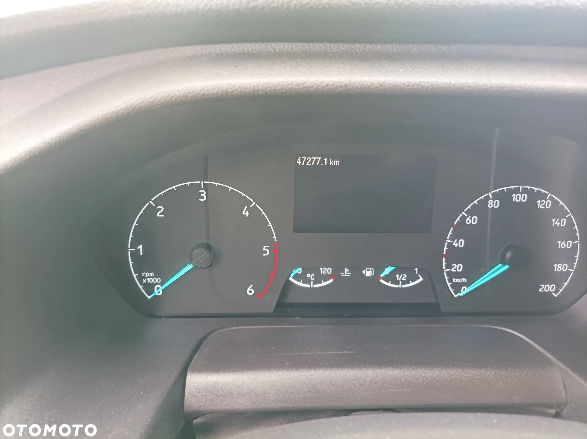Ford Transit - 27