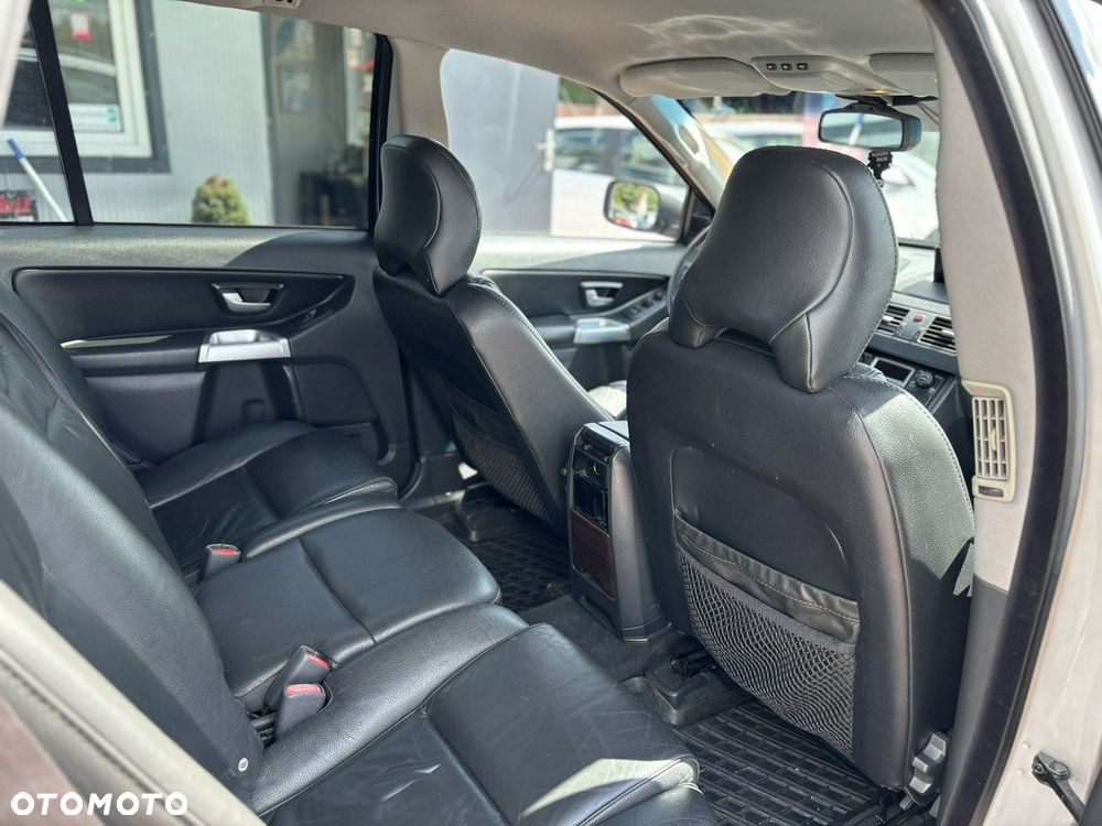 Volvo XC 90 - 25