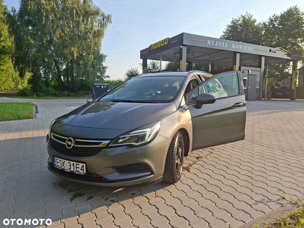 Opel Astra 1.6 CDTI Enjoy - 4