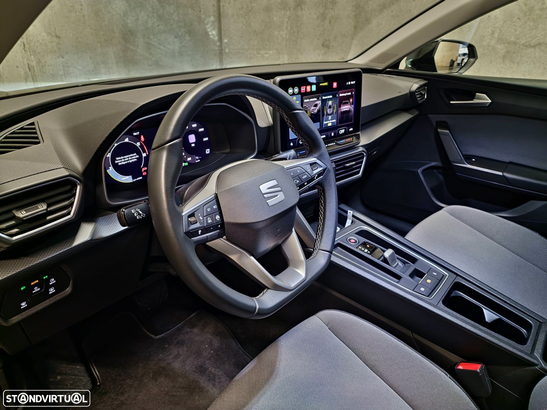 SEAT Leon ST 2.0 TDI Style DSG Edição Fiscal - 20