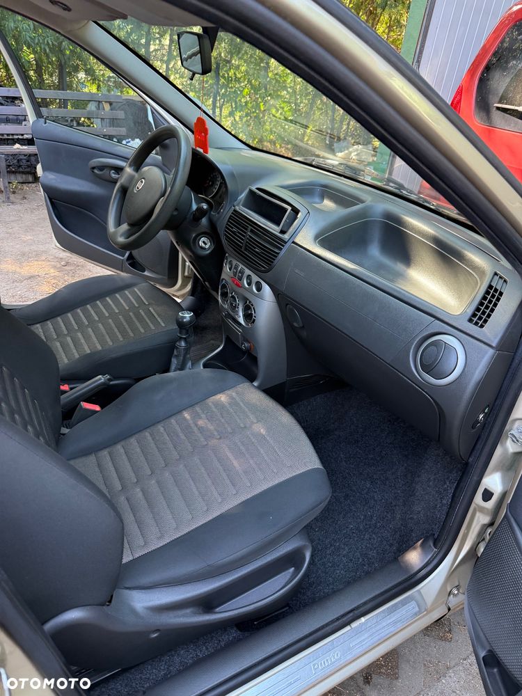 Fiat Punto - 12