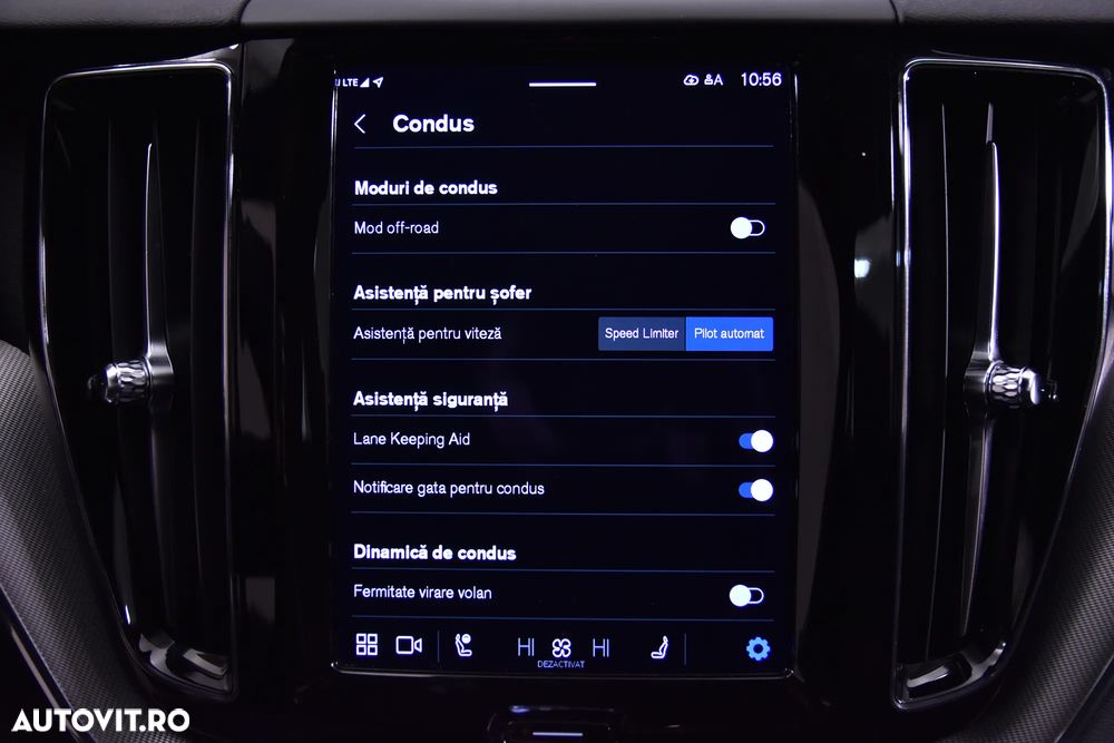 Volvo XC 60 B4 MHEV AT8 FWD Momentum - 20