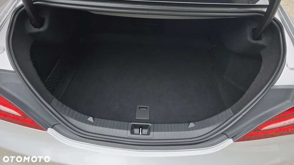 Mercedes-Benz CLA 250 4-Matic AMG Line - 15