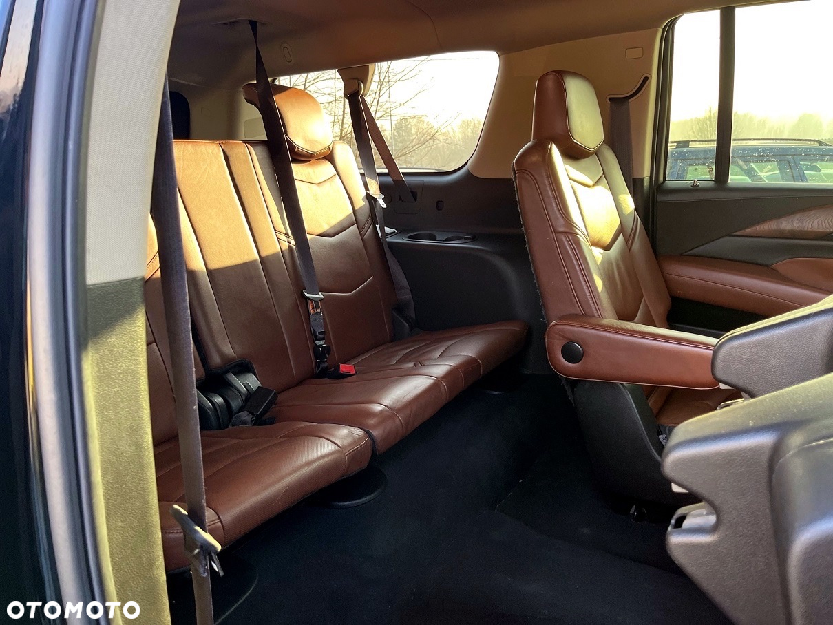 Cadillac Escalade 6.2 V8 ESV Premium - 6