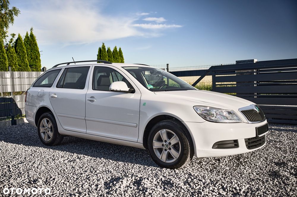 Skoda Octavia 1.6 TDI DPF Elegance - 16