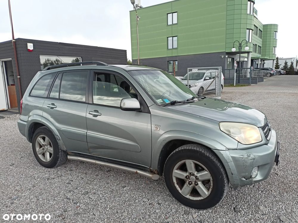 Toyota RAV4 2.0 VVT-i 4x4 - 6