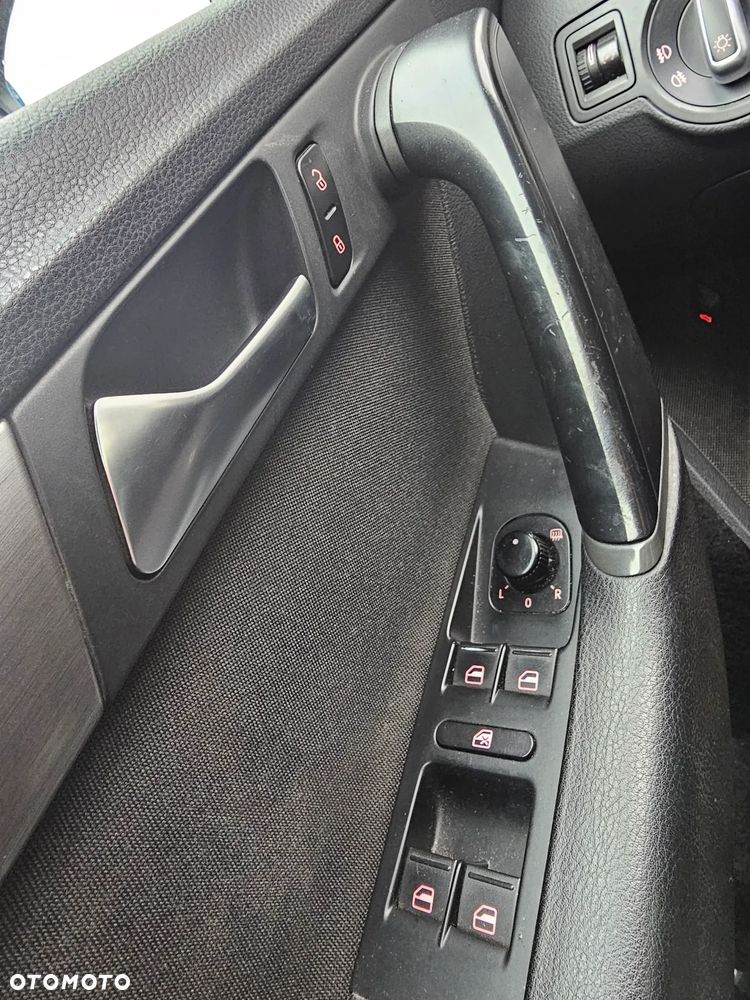 Volkswagen Passat 2.0 TDI Highline - 23