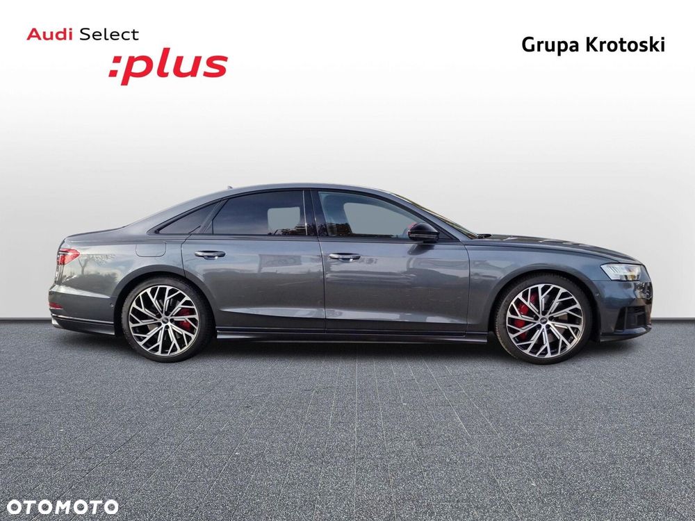 Audi S8 - 6