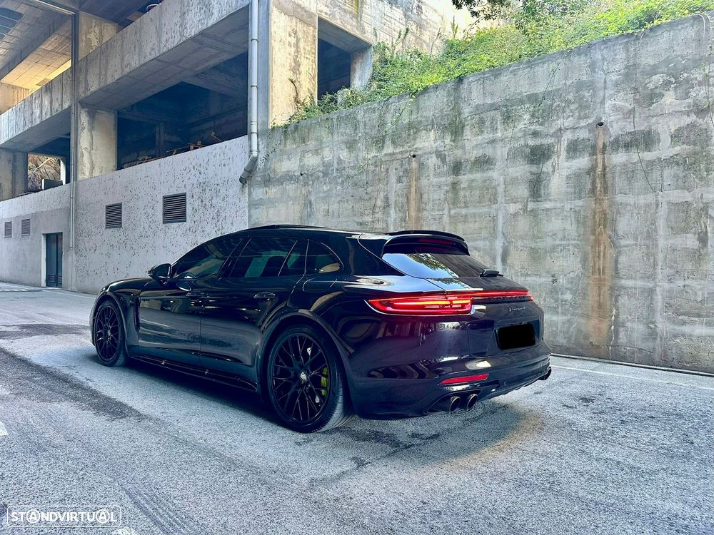 Porsche Panamera Sport Turismo 4S E-Hybrid - 4
