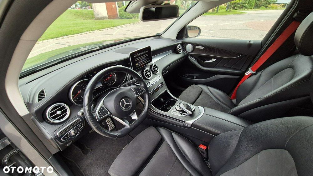 Mercedes-Benz GLC - 9