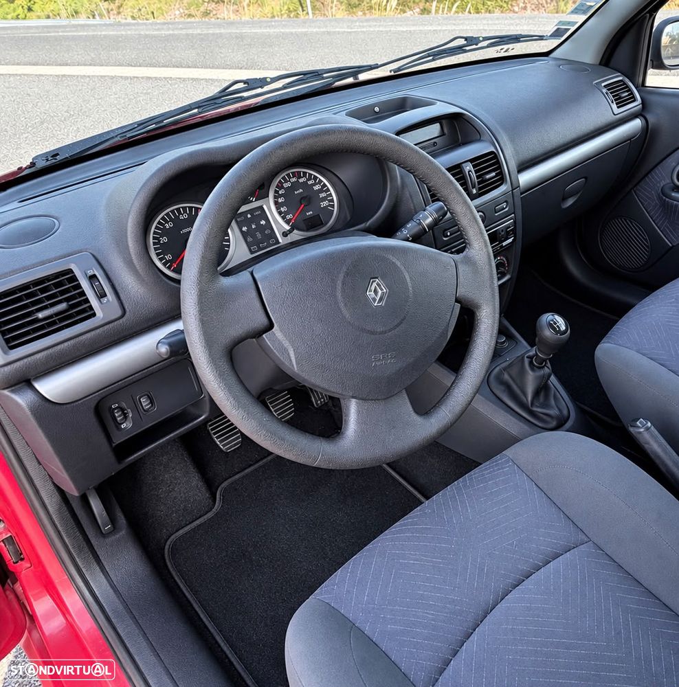 Renault Clio 1.2 16V Dynamique - 12