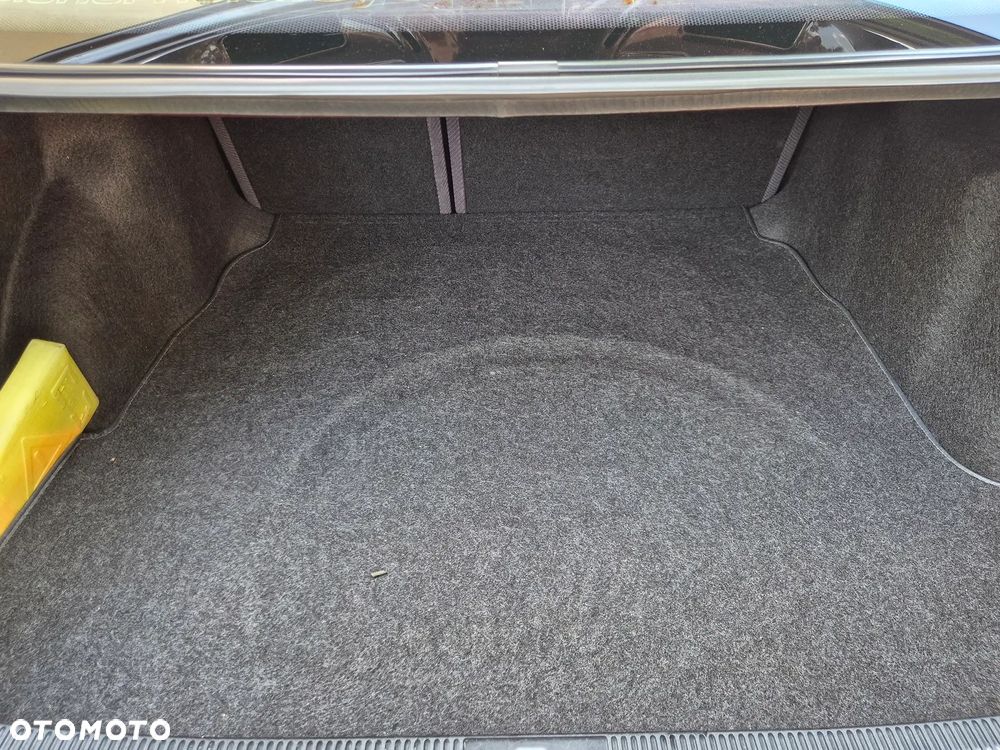 Audi 80 2.0 E - 36