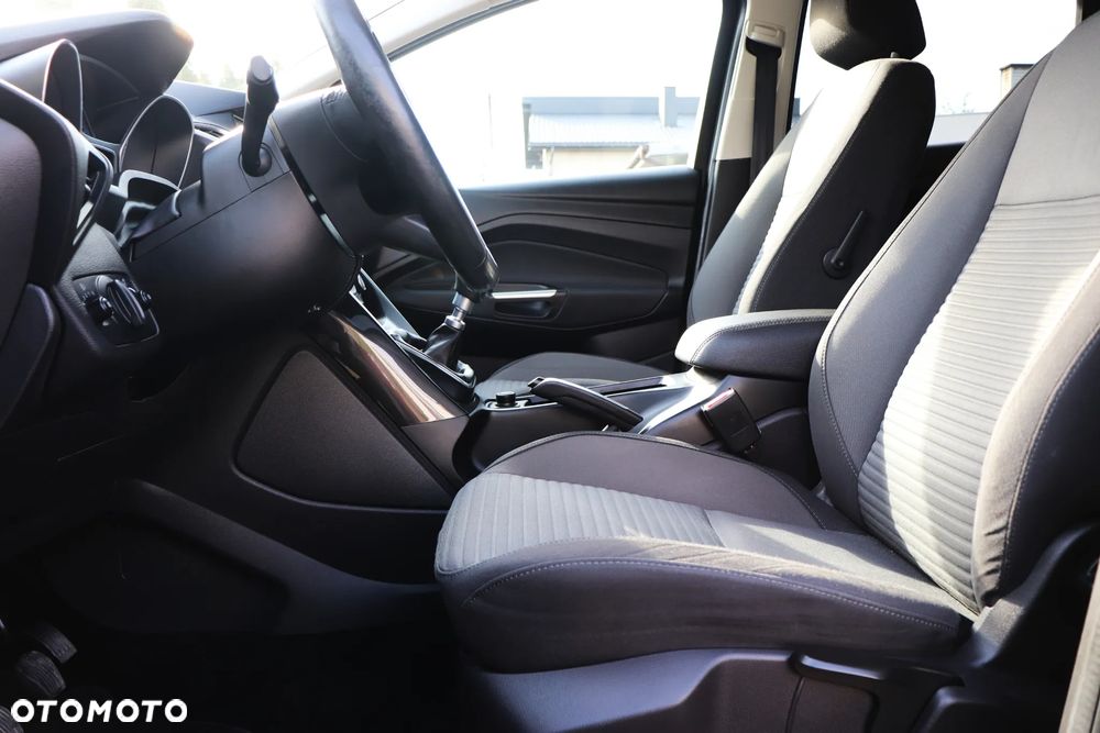 Ford C-MAX 1.5 TDCi Start-Stop-System Titanium - 19