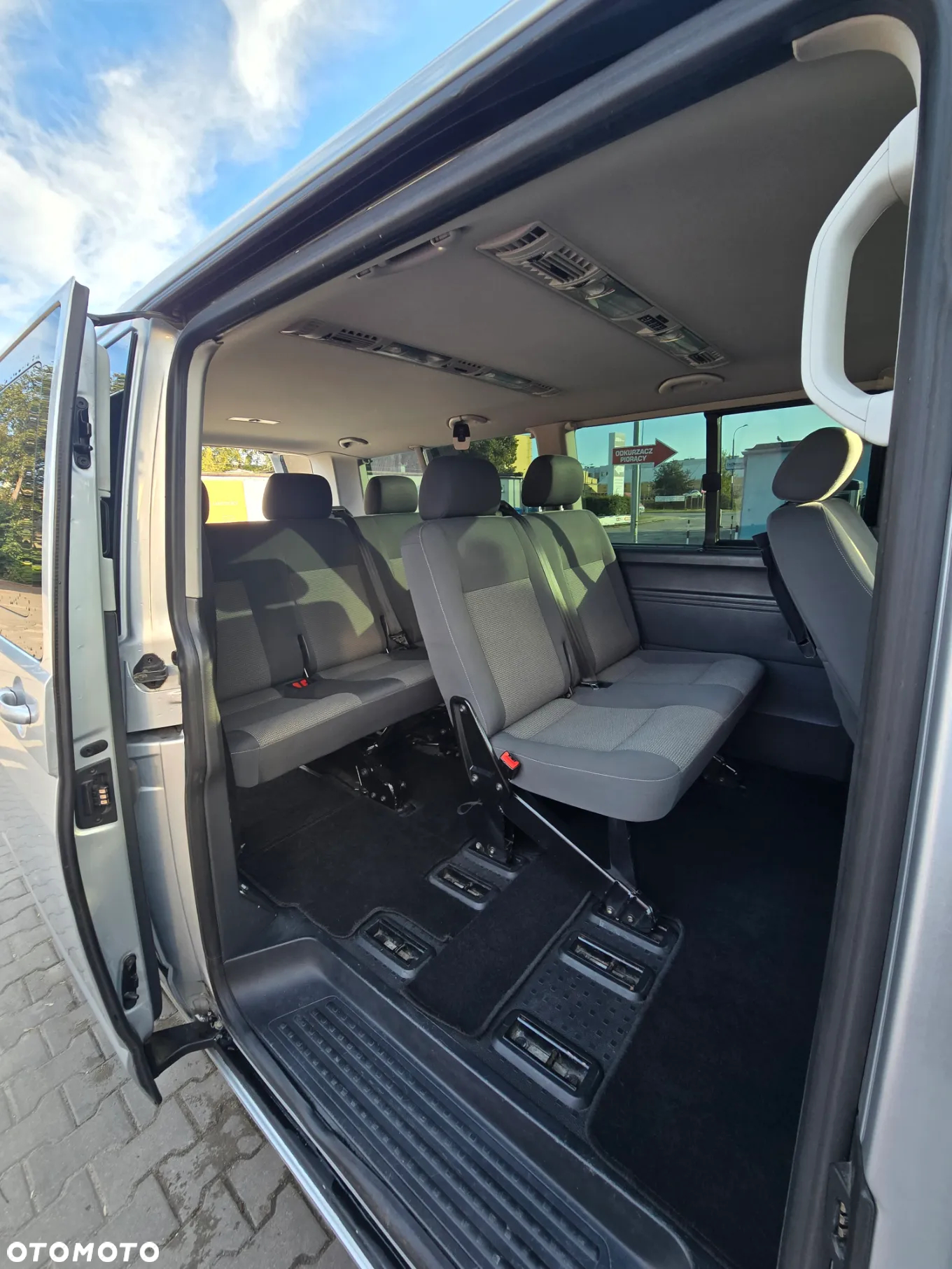 Volkswagen Caravelle TDI L2 Trendline 4Motion - 15