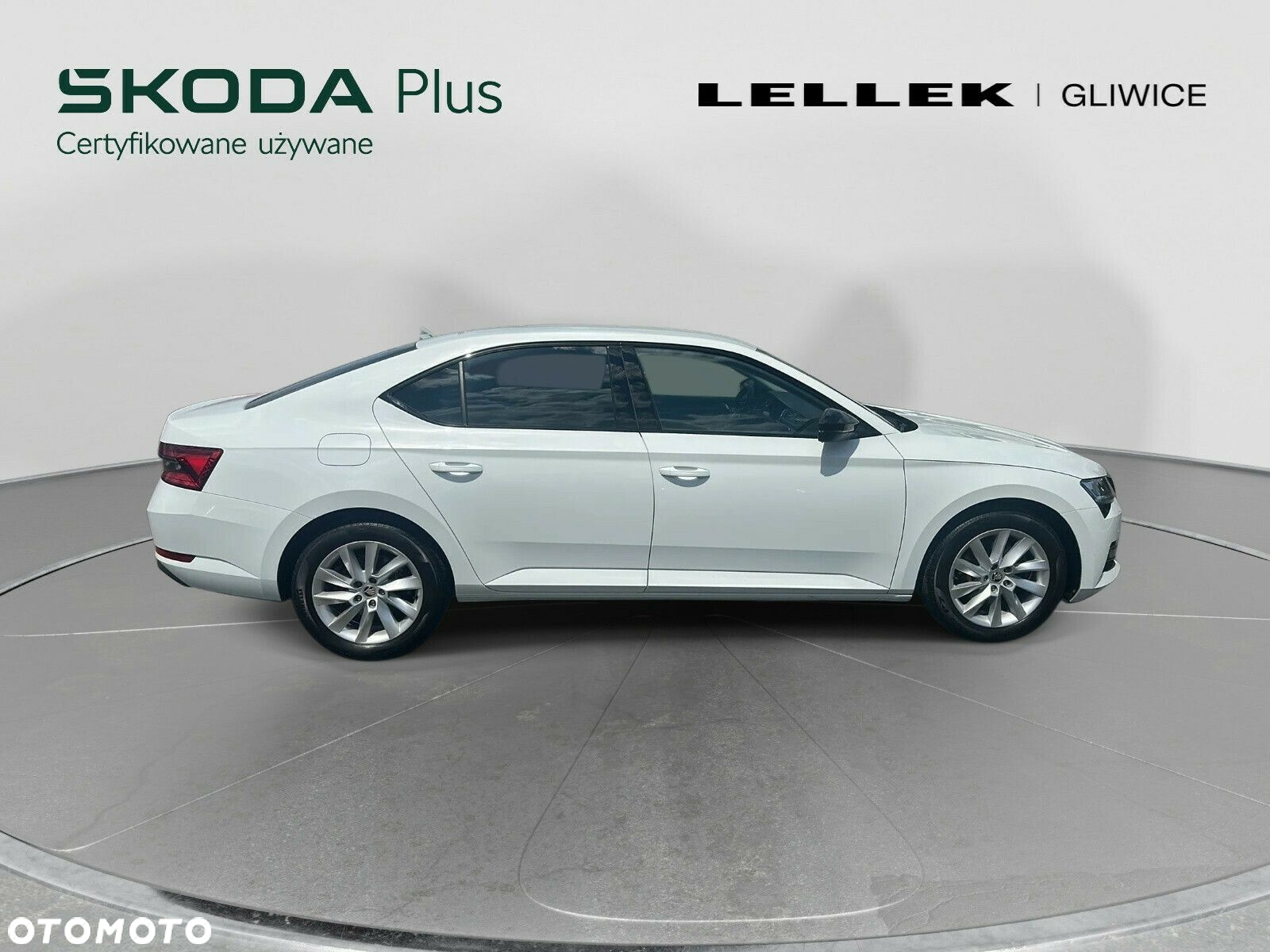 Skoda Superb 2.0 TDI SCR Style DSG - 3