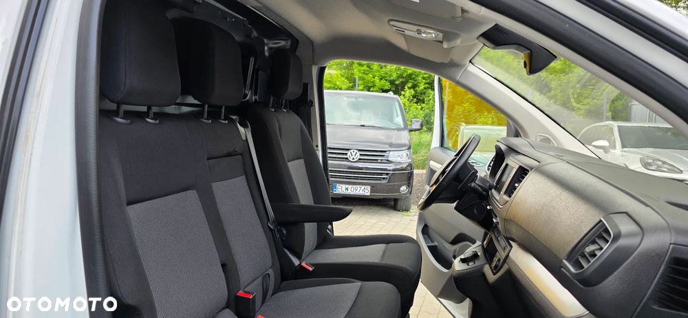 Opel VIVARO L3H1 2.0 145KM AUTOMAT 8-biegów - 15