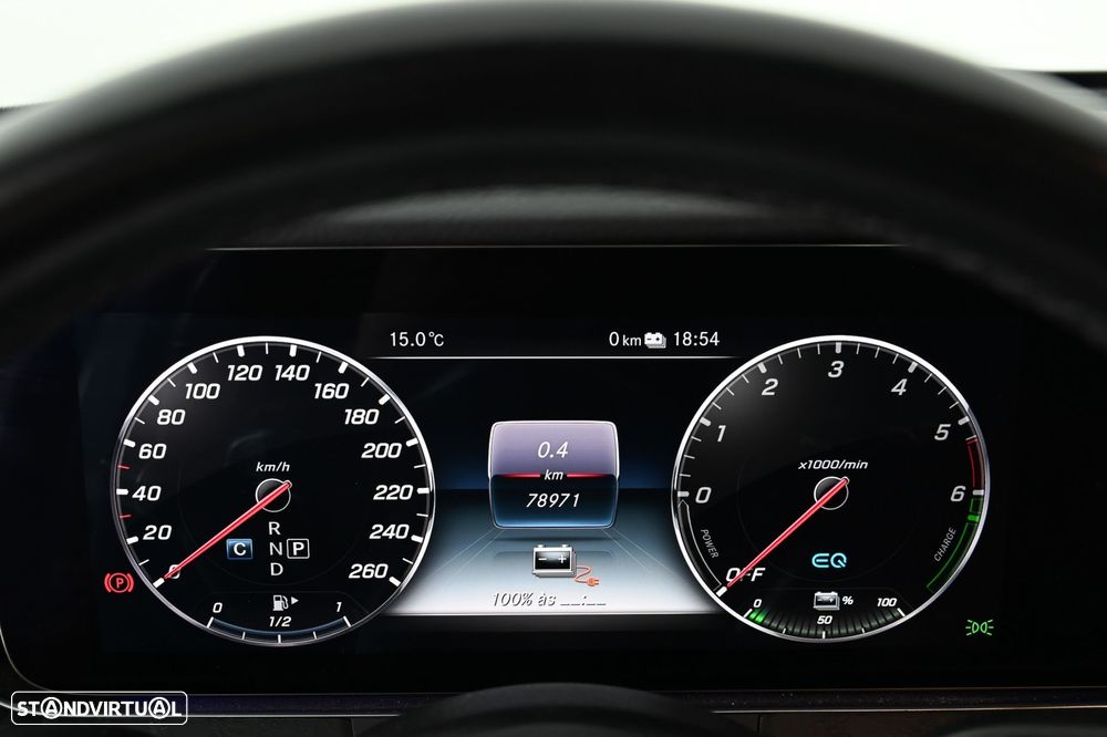 Mercedes-Benz E 300 de AMG Line - 16