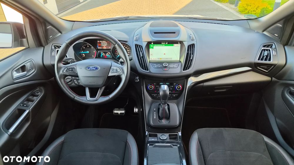 Ford Kuga 2.0 TDCi 4x4 ST-Line - 8